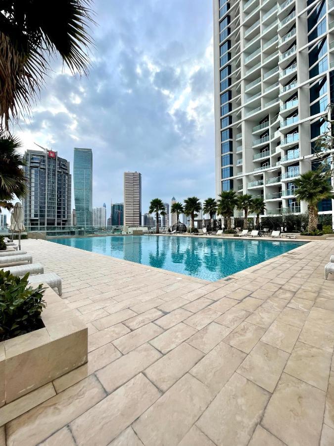 Luxury Aparthotel Prive Дубай Экстерьер фото