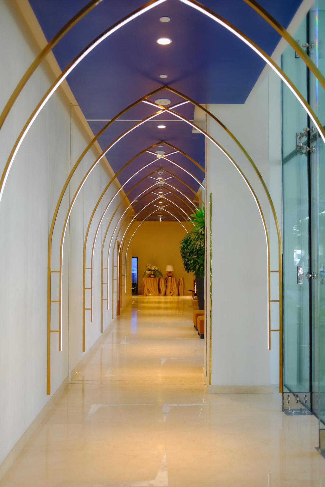 Luxury Aparthotel Prive Дубай Экстерьер фото