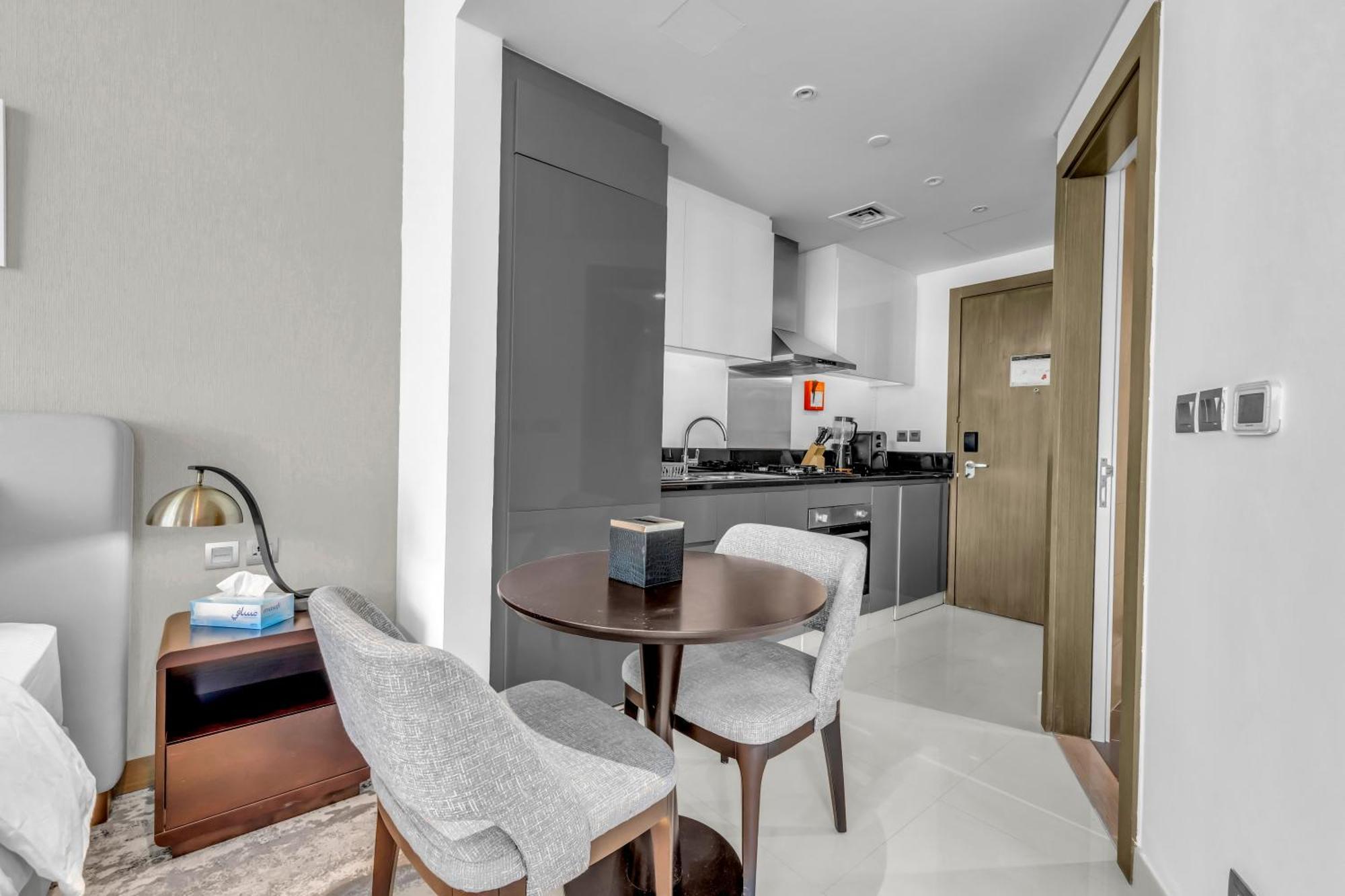Luxury Aparthotel Prive Дубай Экстерьер фото