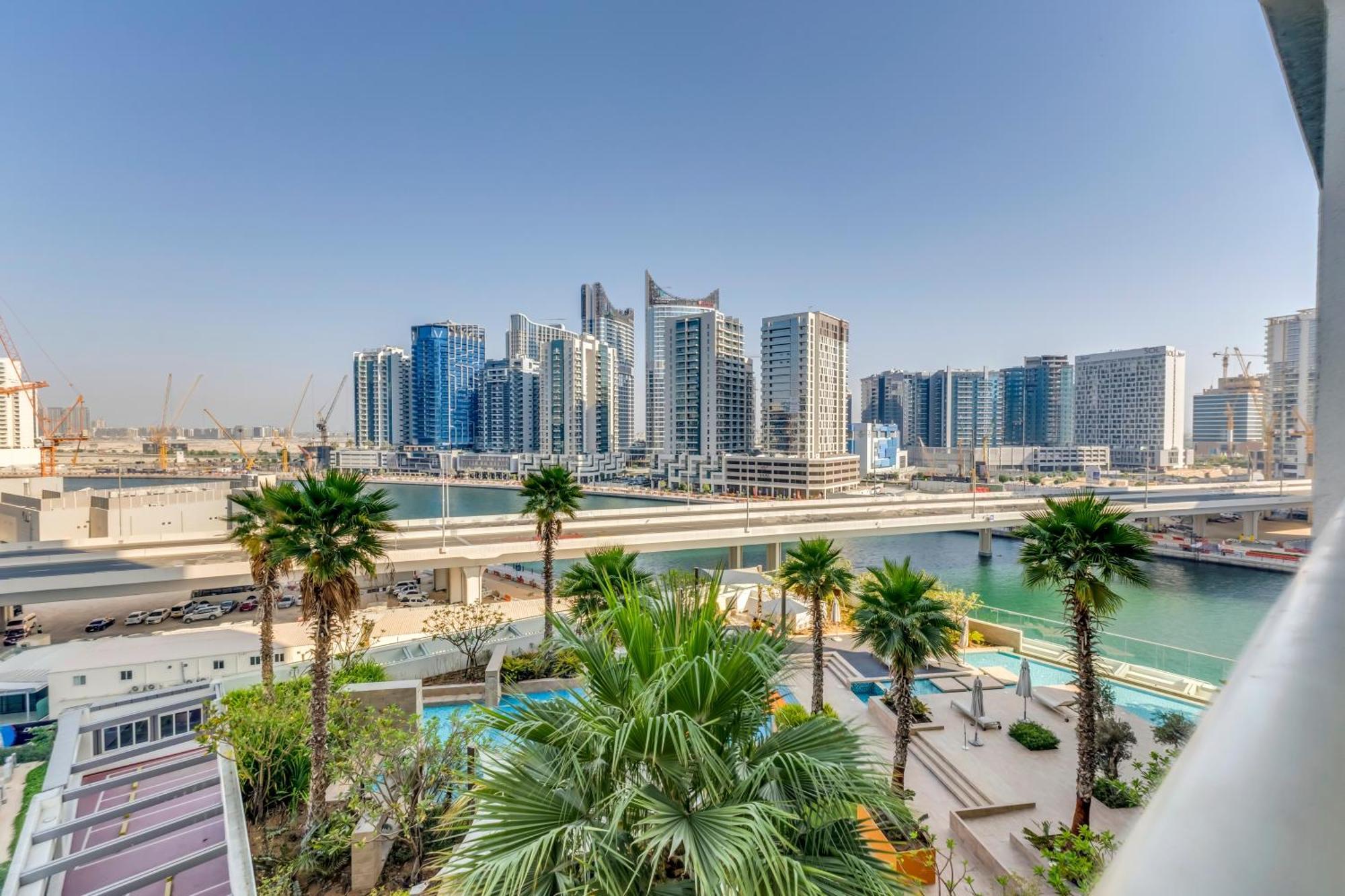 Luxury Aparthotel Prive Дубай Экстерьер фото